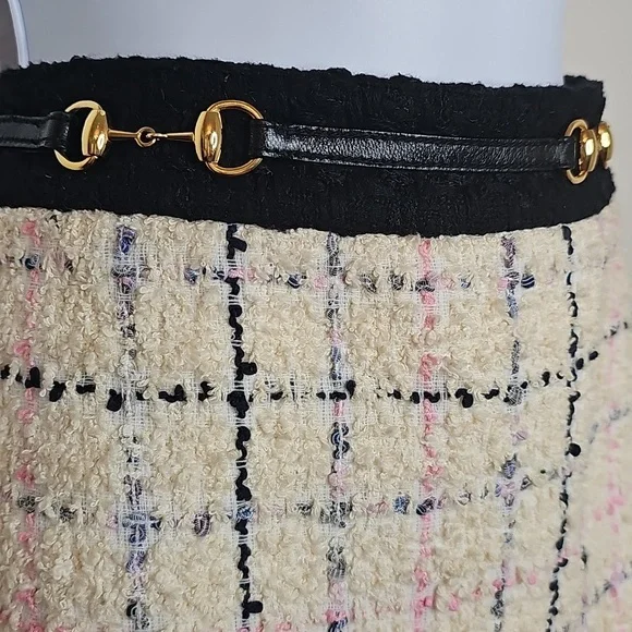 Gucci Patterned Tweed Mini Skirt in White - Picture 4 of 12